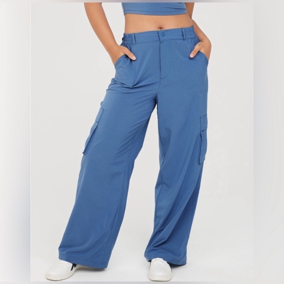 Aerie offline | nylon cargo pants blue size x-small excellent condition - Picture 1 of 11